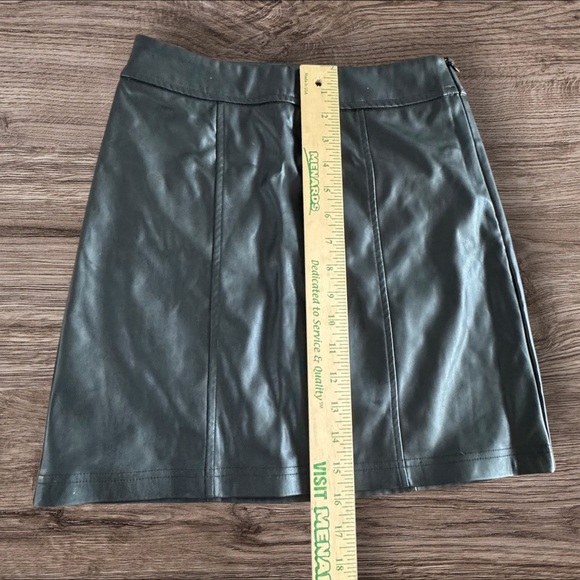 Garage Leather Skirt Size XS - Picture 8 of 8
